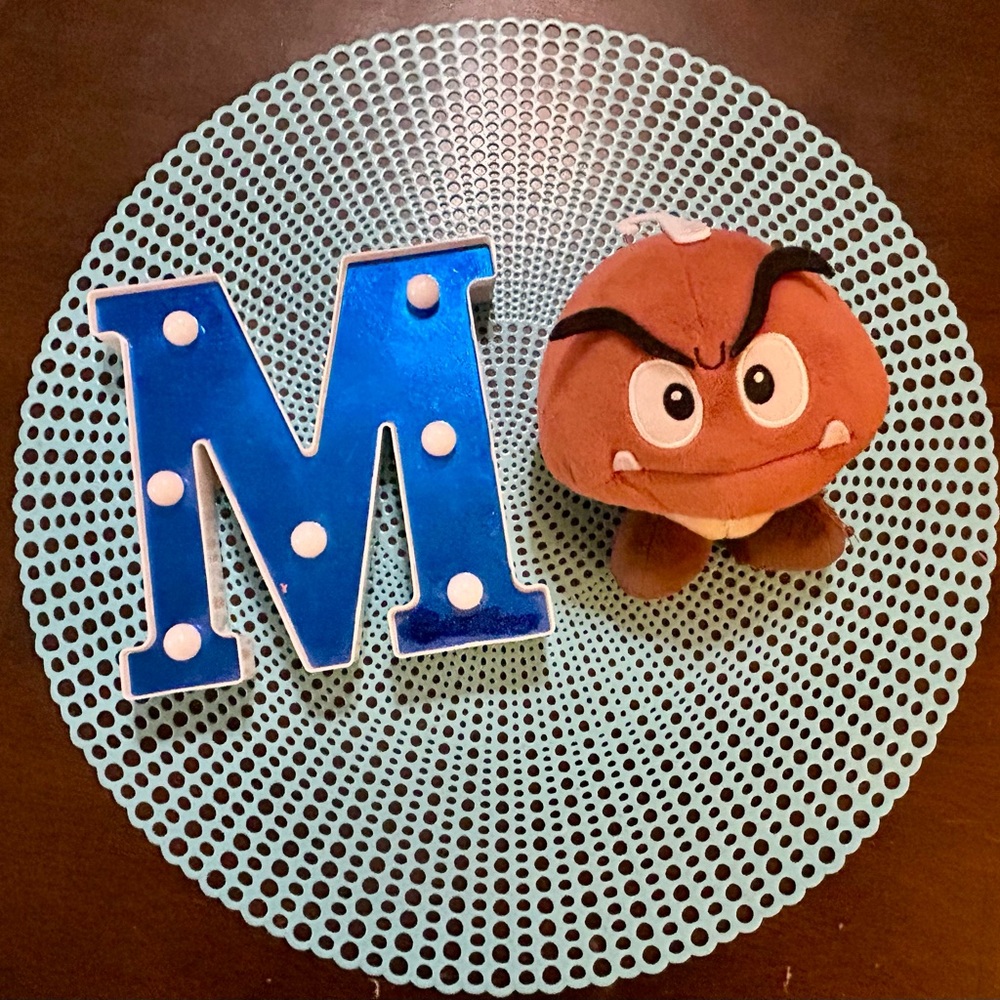 Nintendo Super Mario Bros. Brown Goomba 6” Plush Mushroom 2017